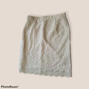 Uniqlo lace skirt